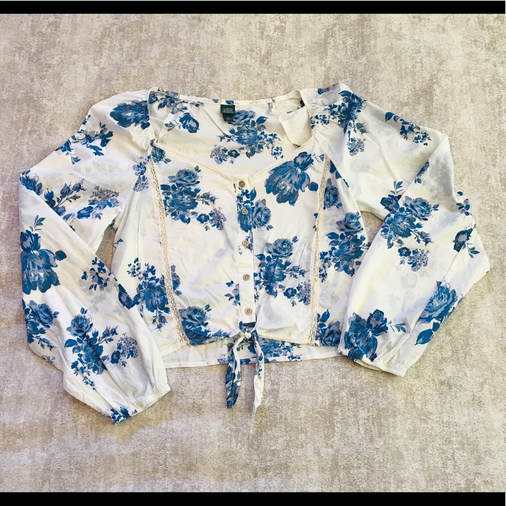 Button down long sleeve Floral crop top